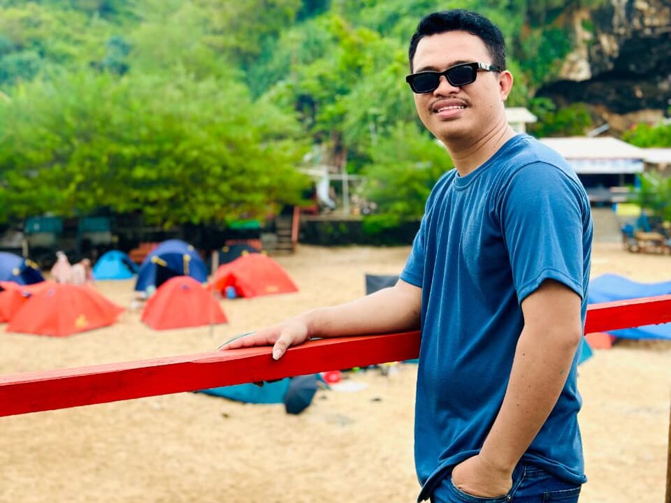 JALUR ENERGI, DOLAR, DAN HEGEMONI: IRAN DAN AS MEMPENGARUHI EKONOMI ASIA PASIFIK whatsapp image 2026 02 06 at 22.03.03